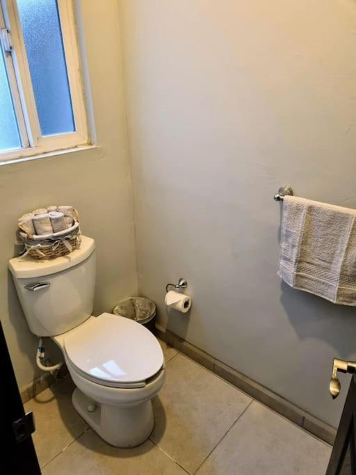 Clean&Equipped, 1-Floor 3-Bedroom Downtown House Ensenada Exteriér fotografie